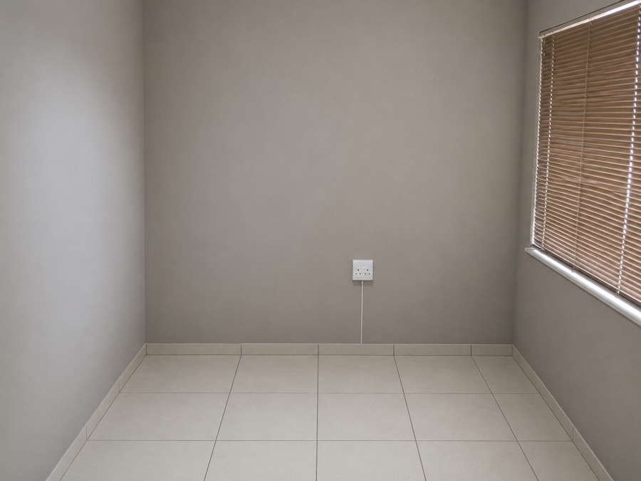 To Let Commercial Property for Rent in Oos Einde North West